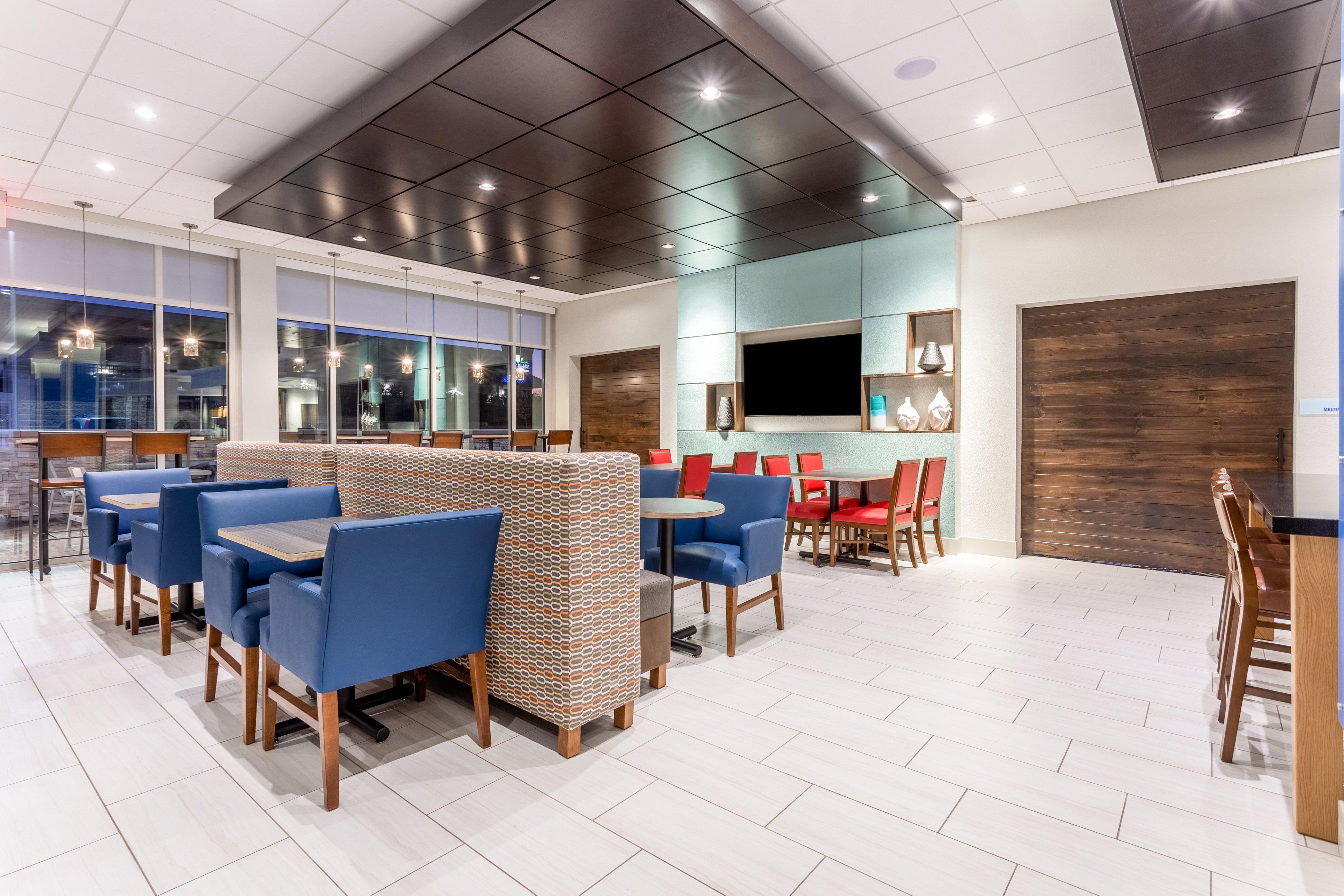 Holiday Inn Express & Suites - Florence - Cincinnati Airport By Ihg Exterior photo