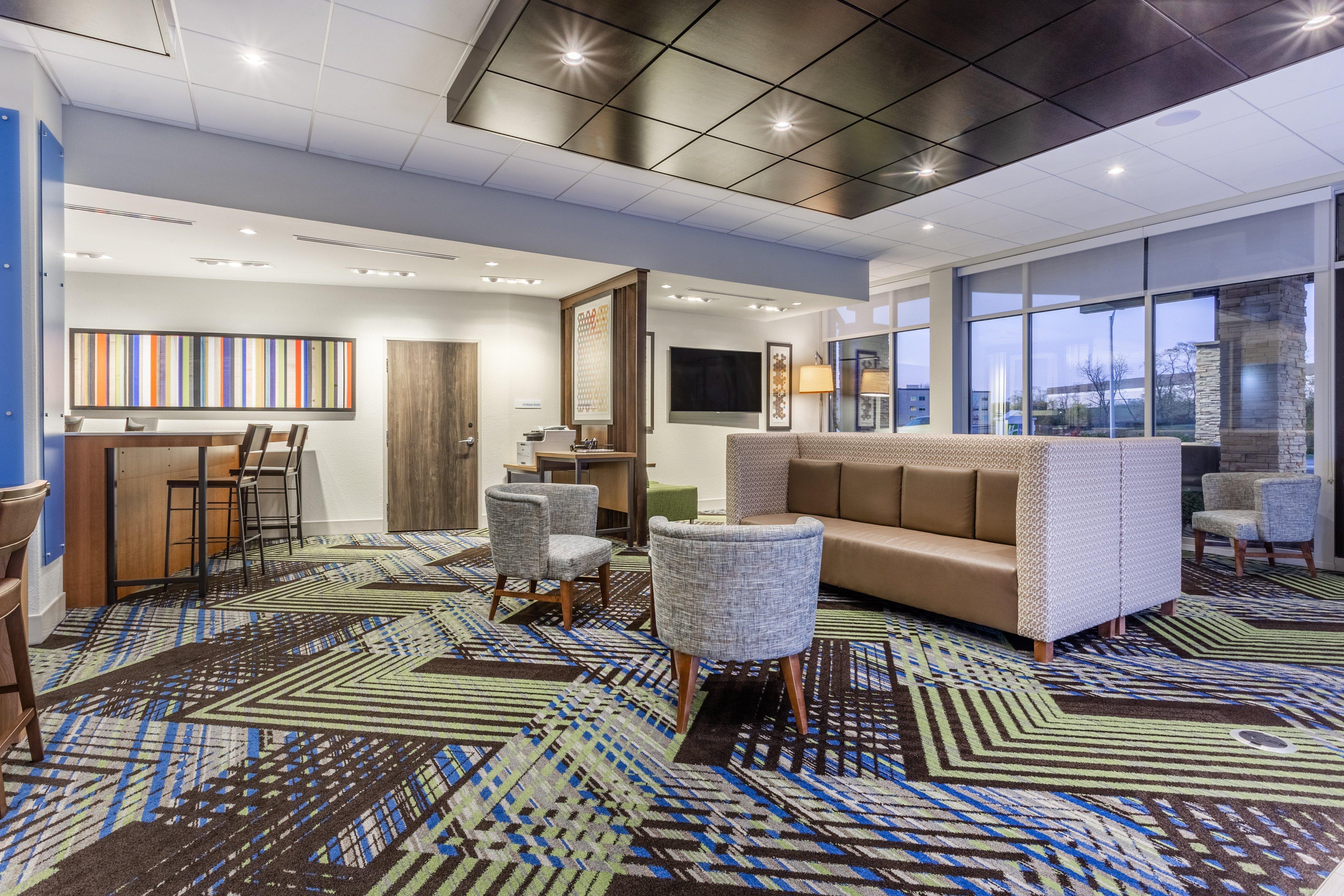 Holiday Inn Express & Suites - Florence - Cincinnati Airport By Ihg Exterior photo
